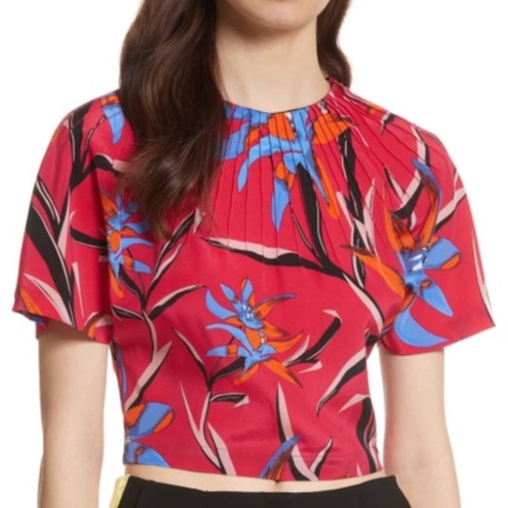Diane Von Furstenberg Cropped Floral Blouse